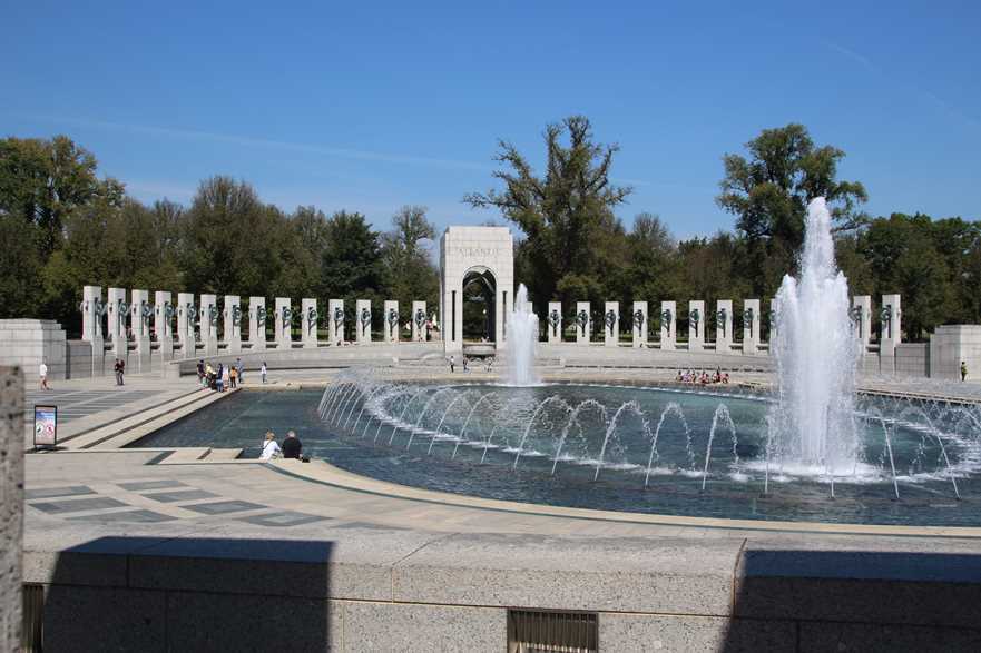 The World War 2 War Memorial in Washington DC