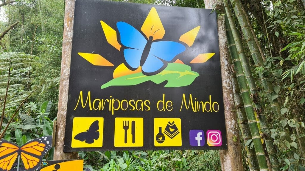 Sign post for Mariposas de Mindo