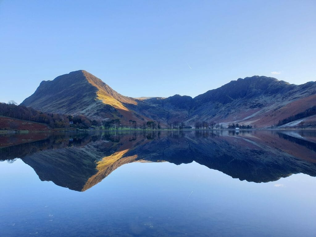 Reflection in lake of mountains